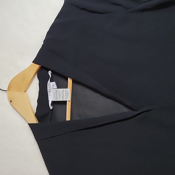 MAX STUDIO SHEER HI-LO TOP - Picture 3 of 13